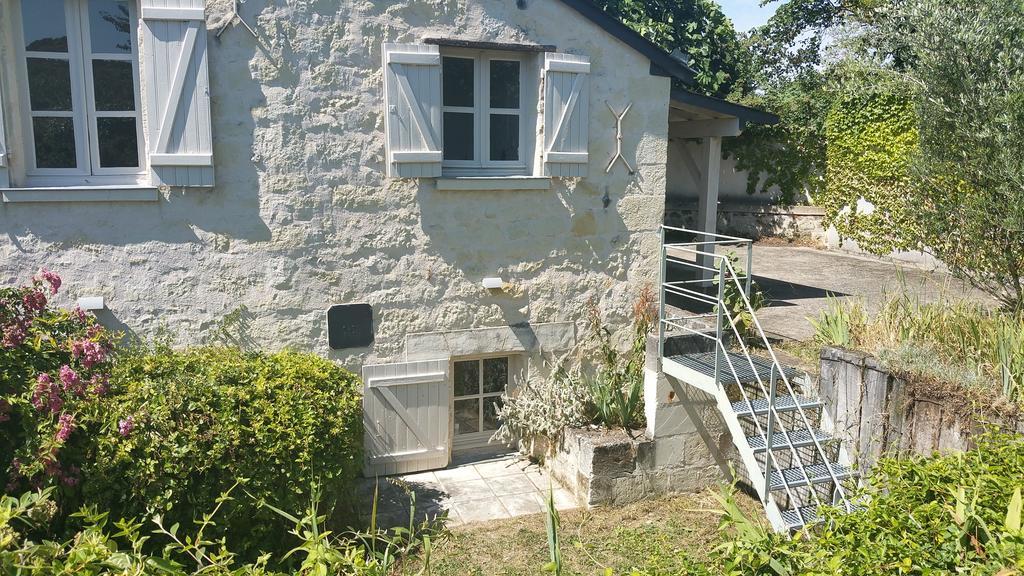Gite Chateau De Chaintres Dampierre-sur-Loire Eksteriør billede